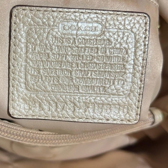 Coach - Picture 4 of 10